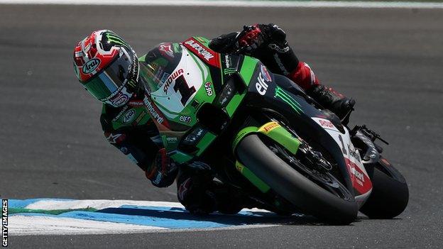 Jonathan Rea won his fifth race of the 2021 season at Donington Park