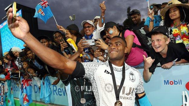 Mesulame Kunavula celebrates with Fiji Sevens