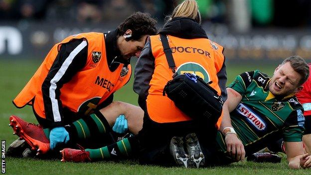 Dan Biggar shows his pain