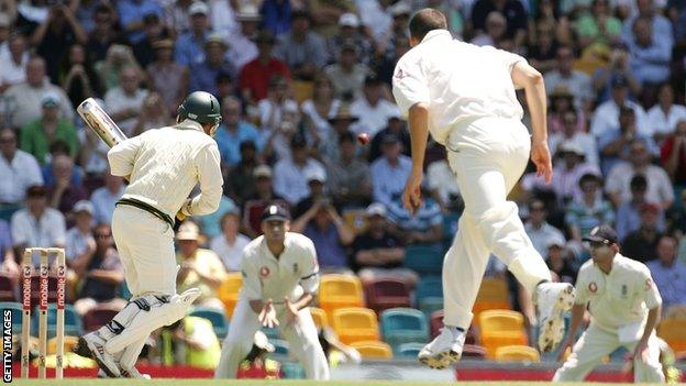 Steve Harmison bowls a wide on the first ball of the 2006-07 Ashes