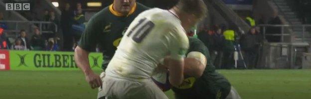 Owen Farrell on Lodewyk de Jager