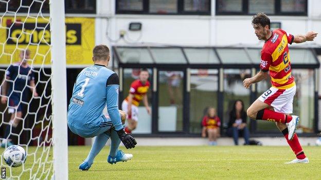 Brian Graham scores for Partick Thistle against Hamilton Academical