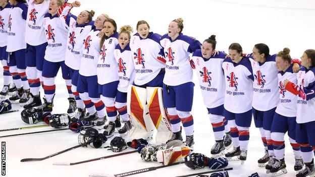 GB women ice hockey