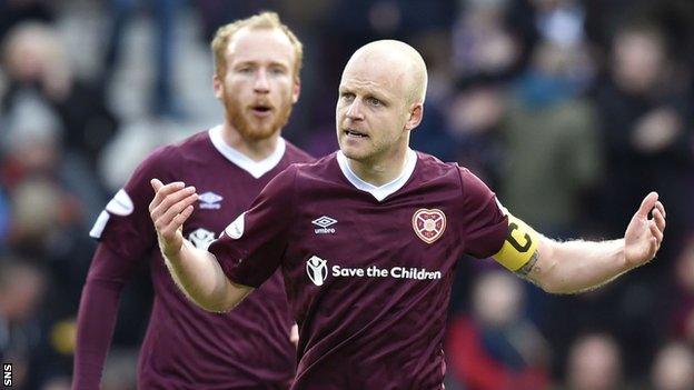 Hearts captain Steven Naismith has said he will accept a 50% pay cut