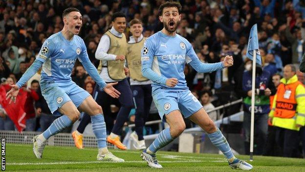 Phil Foden and Bernardo Silva celebrate