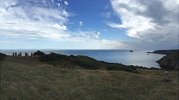 Sark Henge