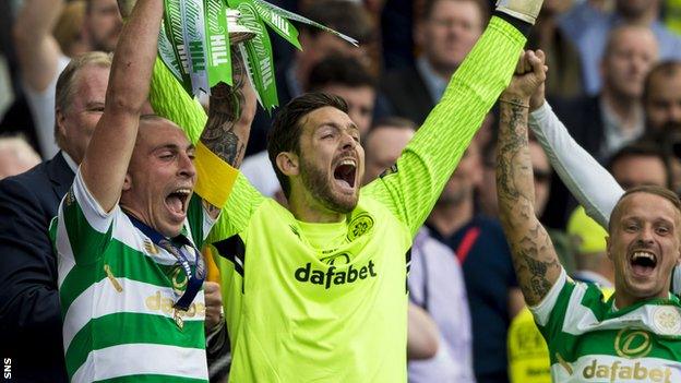 Celtic goalkeeper Craig Gordon celebrates