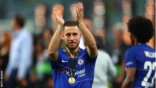 Eden Hazard applauds fans