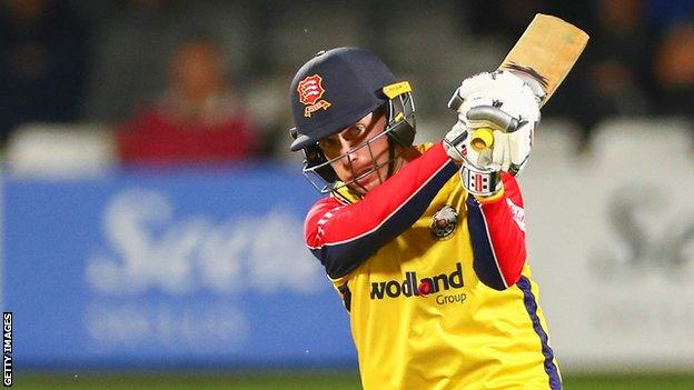 Adam Wheater in action for Essex against Somerset