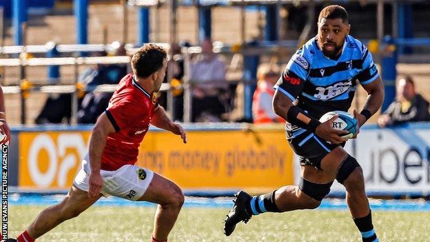 Taulupe Faletau made his Cardiff debut against Munster after joining from Bath