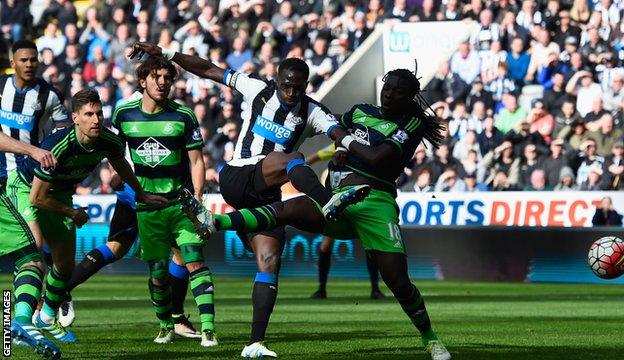 Moussa Sissoko goal v Swansea