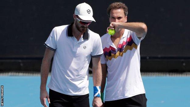 Jamie Murray (left) and Bruno Soares (right)