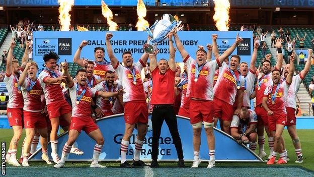 Harlequins celebrate winning the Premiership title