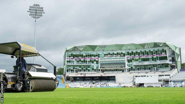 Emerald Headingley