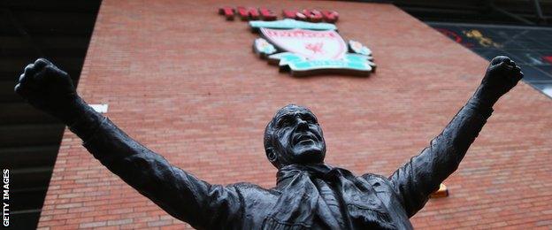 Bill Shankly statue