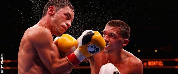 Lee Selby lands with a right hook against Fernando Montiel