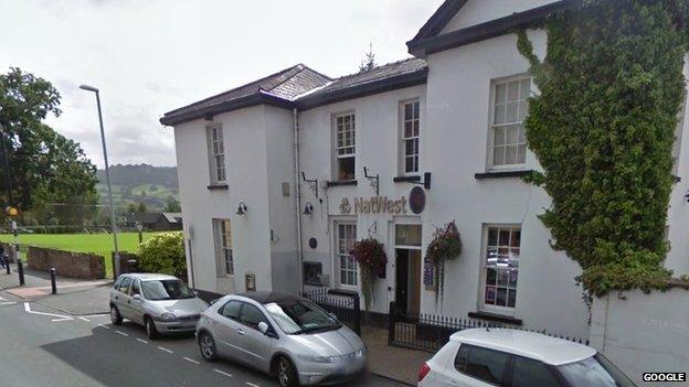 NatWest bank in Crickhowell