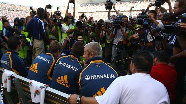 David Beckham on the bench as LA Galaxy play Chelsea in a 2007 friendly