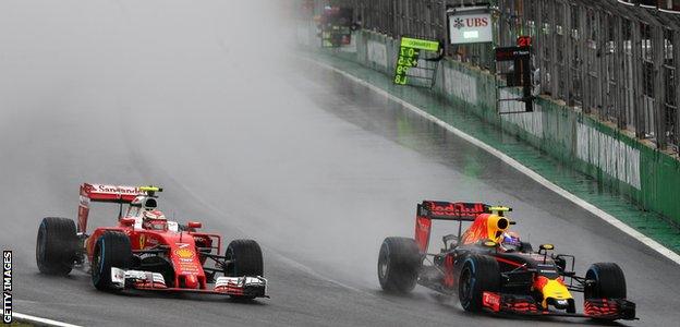 Max Verstappen overtakes Kimi Raikkonen during the Brazilian Grand Prix in 2016