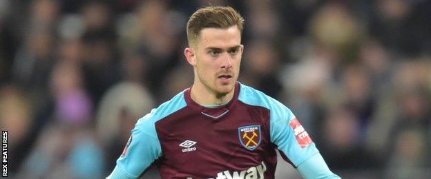 West Ham striker Toni Martinez