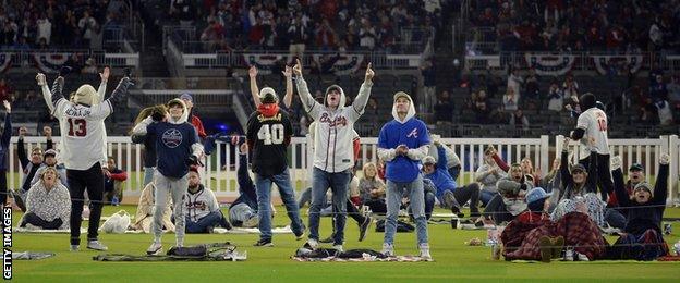 Braves fans celebrate at Truist Park