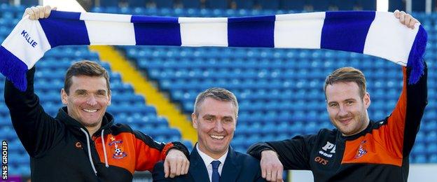 Lee Clark with Lee McCulloch and Peter Leven