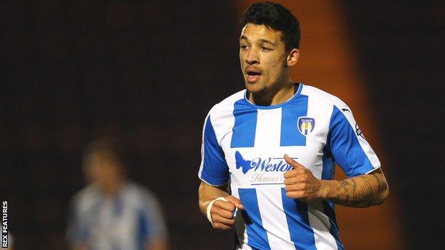 Macauley Bonne