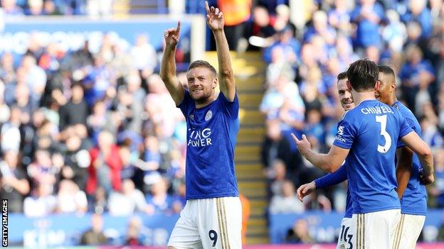Jamie Vardy celebrates