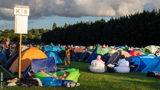 Wimbledon queue