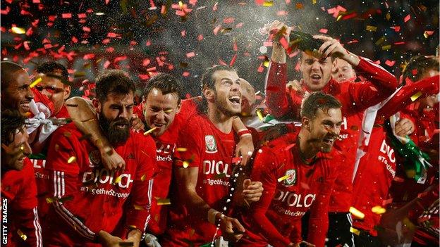 Wales celebrate Euro qualification