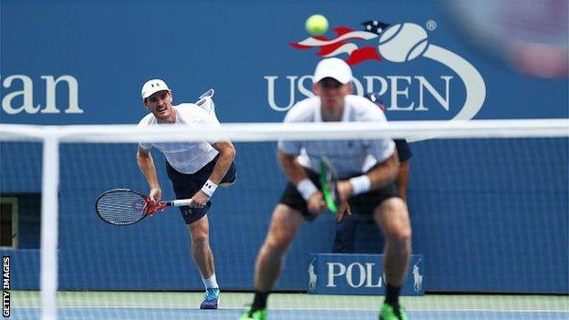 Jamie Murray serving at the US Open