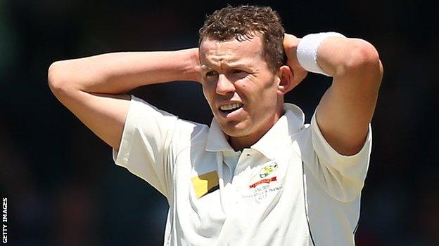 Australia's Peter Siddle looks on after a dropped catch against South Africa in 2016