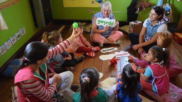 Pupils learning Welsh at school in Patagonia