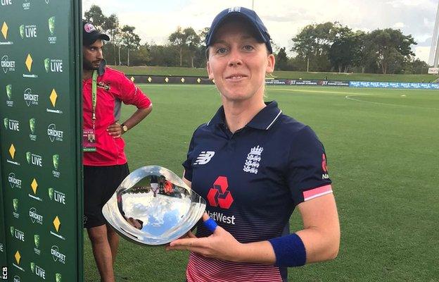 Heather Knight with her player of the match award after the third ODI