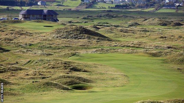 The view of the eighth hole at Ballyliffin's Glashedy course