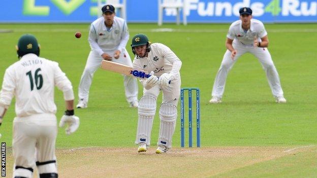 Dane Schadendorf, made 22 and took four catches on his first-class debut as Ben Duckett's overnight replacement at Trent Bridge