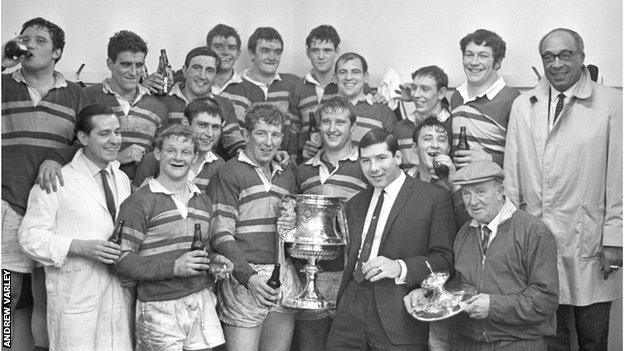 Roy Francis with his Leeds team celebrating