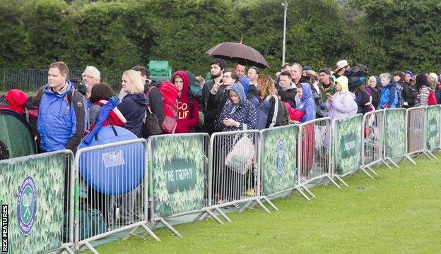 Wimbledon queue