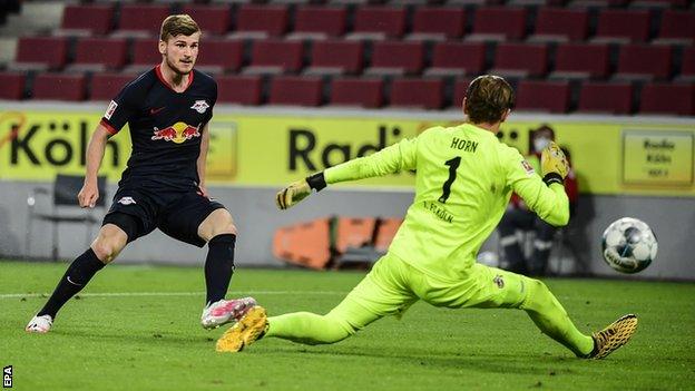 Timo Werner scores