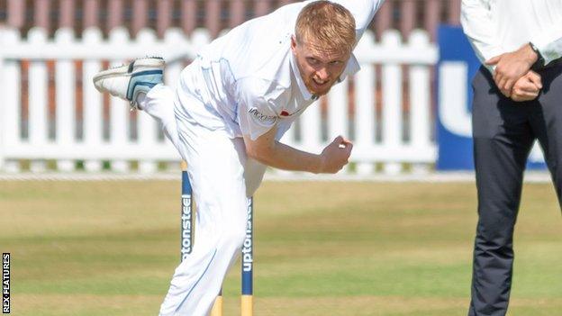 Ed Barnes in action for Derbyshire