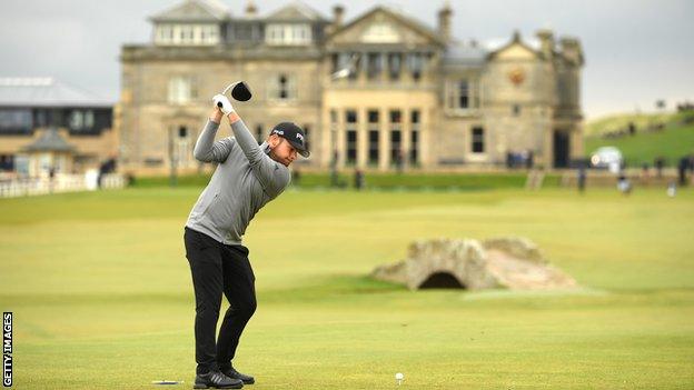 Tyrrell Hatton practising at the Old Course