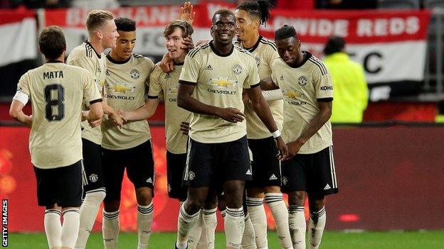 Manchester United celebrate