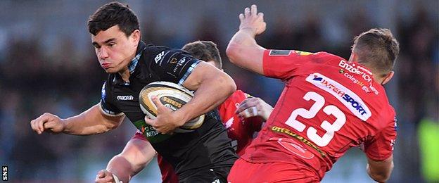 Lee Jones playing for Glasgow Warriors against Scarlets