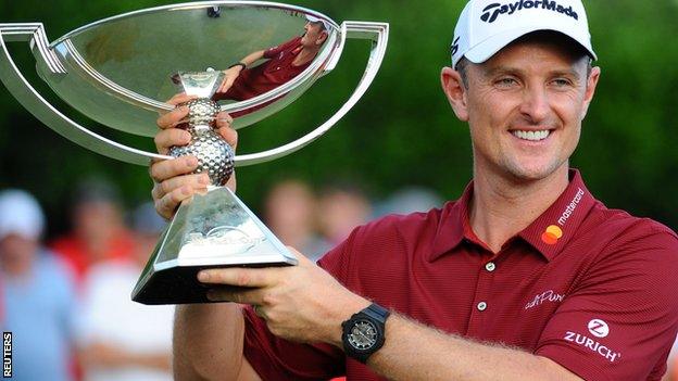 Justin Rose celebrates with the FedEx Cup