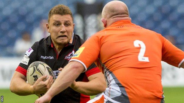 Duncan Weir in action for Edinburgh