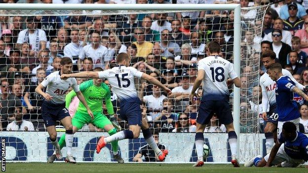 Eric Dier scores for Tottenham