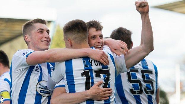 Oli Shaw's goal gave Kilmarnock a 2-0 lead in the second half