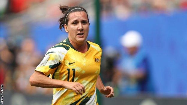 Lisa de Vanna playing for Australia