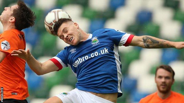 Josh Carson makes the move to Coleraine after less than a year at Windsor Park