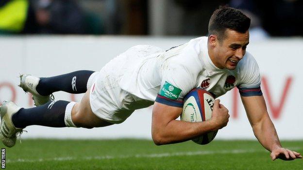 Alex Lozowski scores England's second try v Samoa